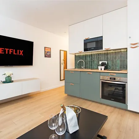 Apartman Frontiere De Monaco - Renove - Ae