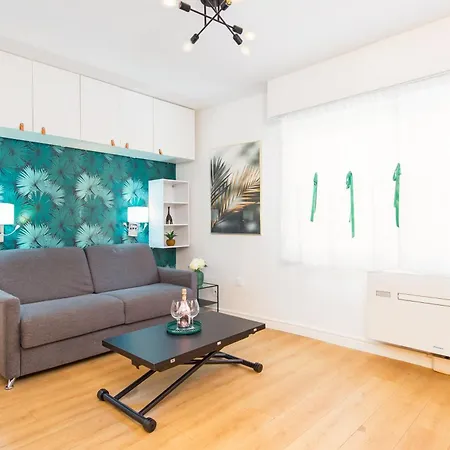 Frontiere De Monaco - Renove - Ae Apartman *